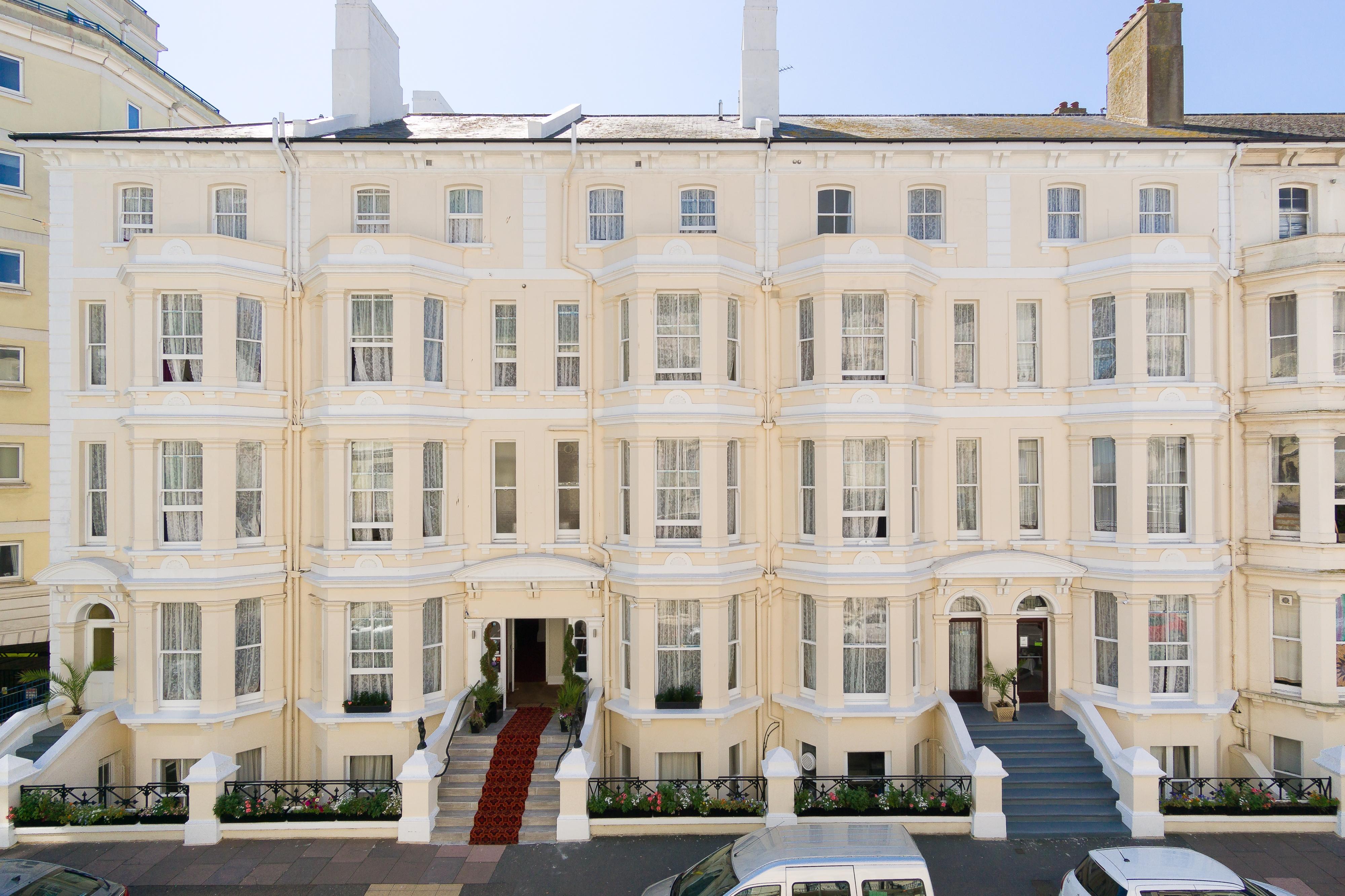 Pearl & Pebbles Eastbourne Hotel Bagian luar foto