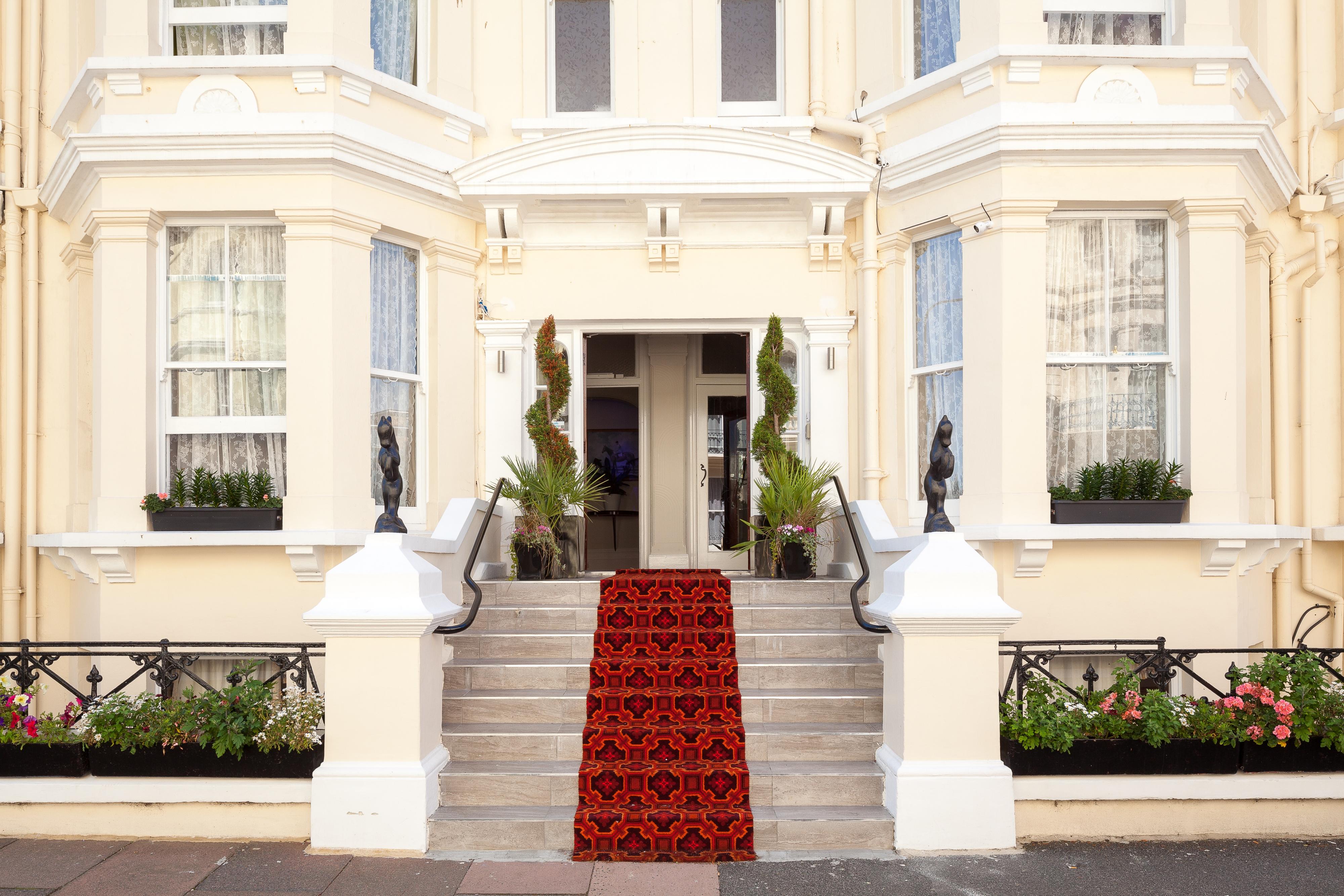 Pearl & Pebbles Eastbourne Hotel Bagian luar foto