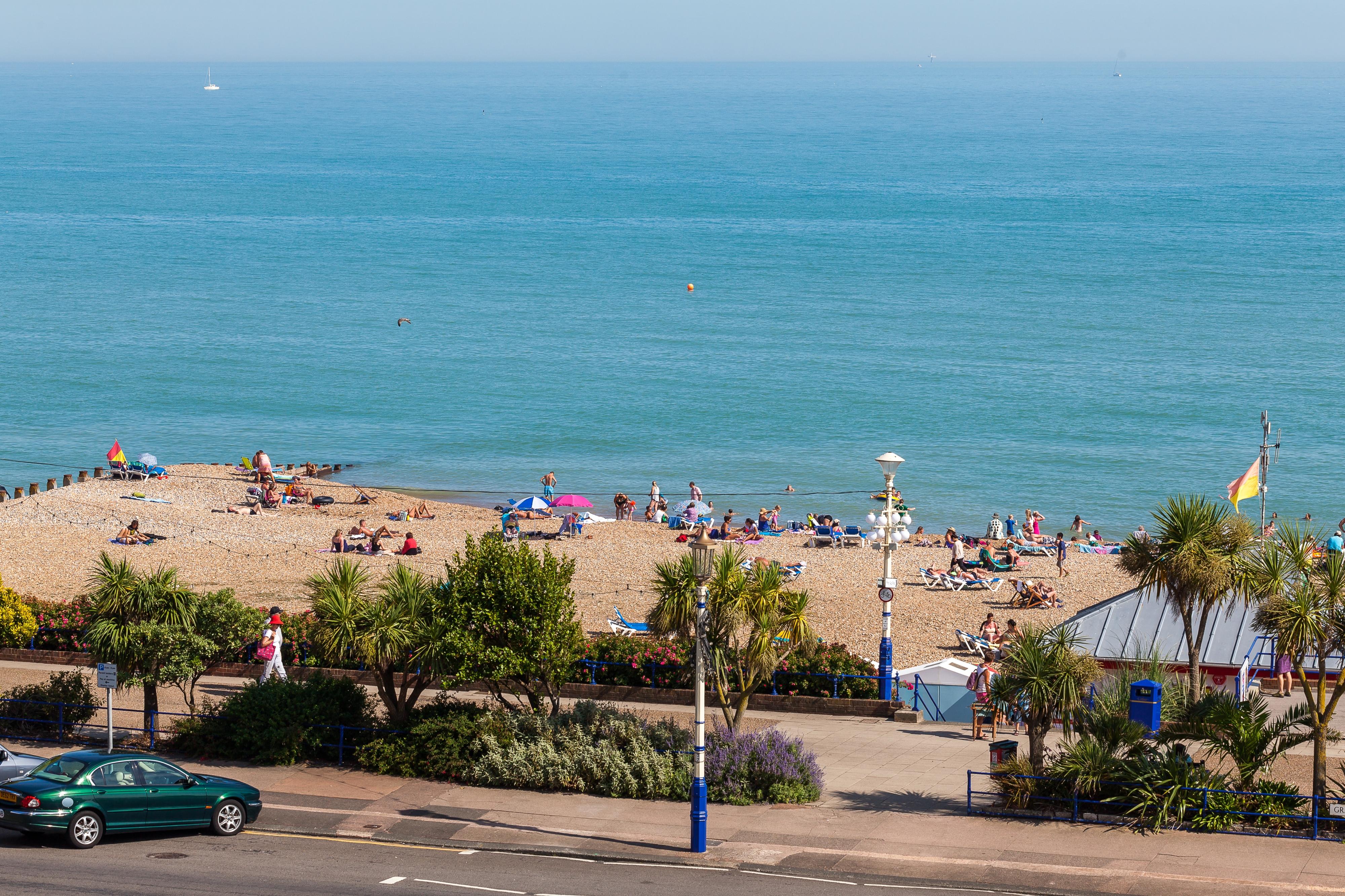 Pearl & Pebbles Eastbourne Hotel Bagian luar foto