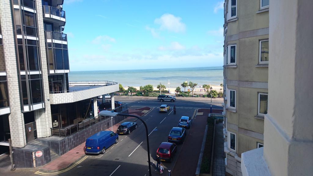 Pearl & Pebbles Eastbourne Hotel Bagian luar foto