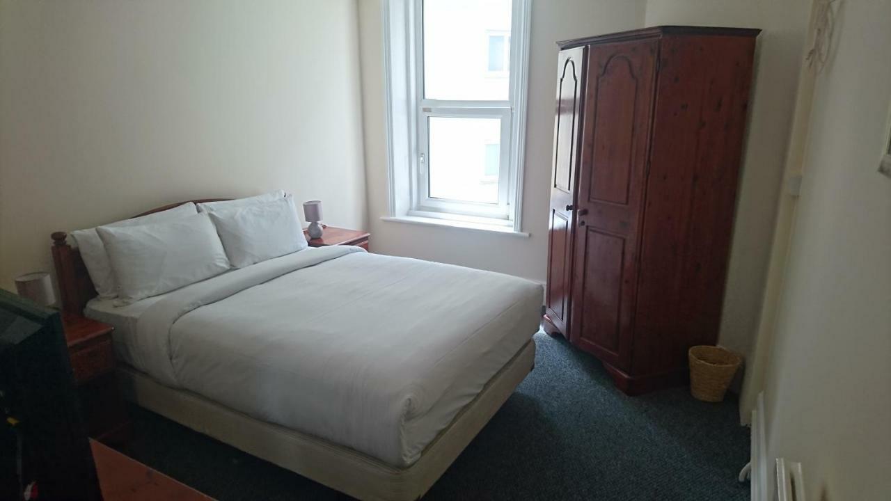 Pearl & Pebbles Eastbourne Hotel Bagian luar foto